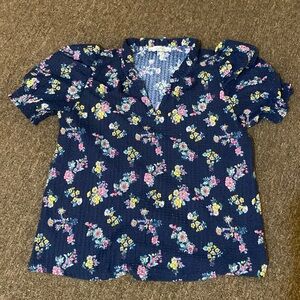 Loft puff sleeve top